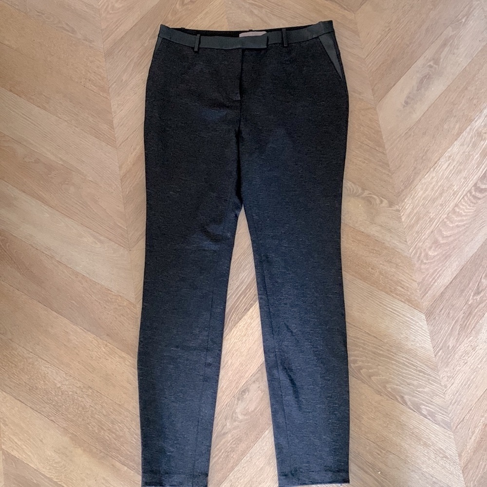 Halston H Heritage charcoal Grey pants with leather waisted area size 8